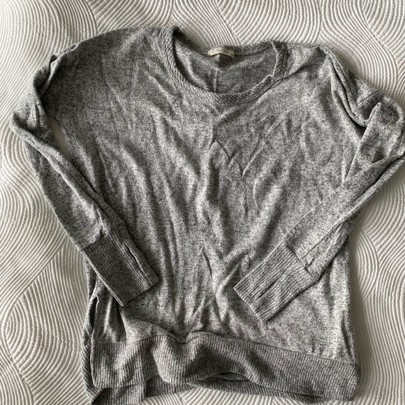 Bundle!!! 6 items for $25 - Picture 4 of 6